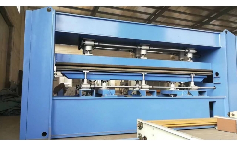 土工布生產(chǎn)線(xiàn)